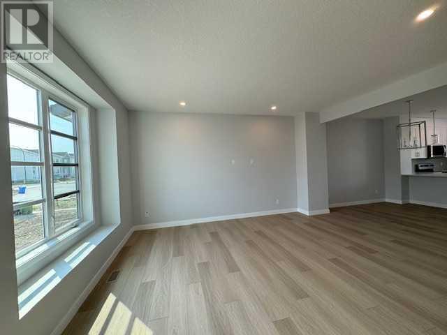 Single Family House for Sale in   Avenue SE Rangeview Calgary 