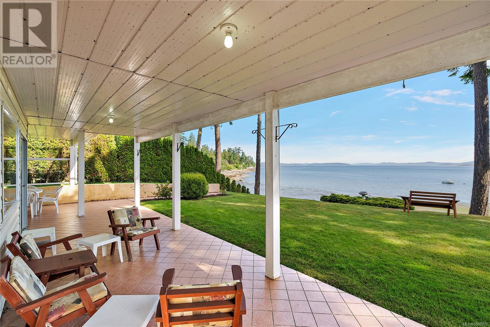 Photo 7 of 8001 Arthur Dr, Central Saanich BC