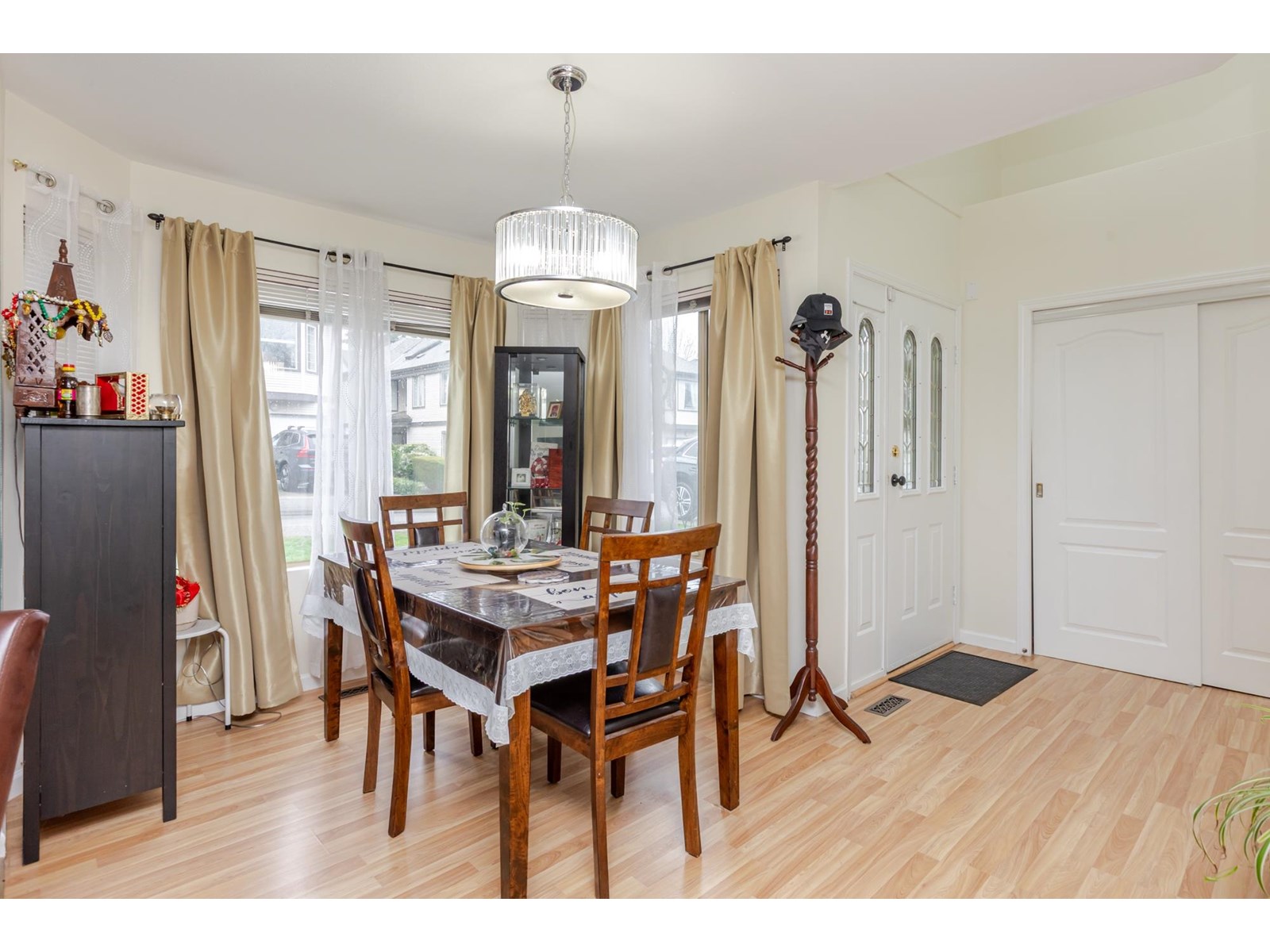 Photo 12 of 51 15840 84 Avenue, Surrey BC