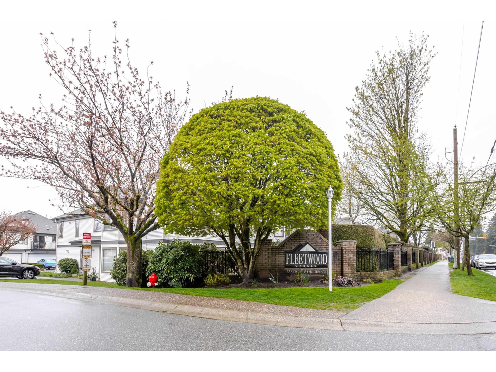 Photo 8 of 51 15840 84 Avenue, Surrey BC