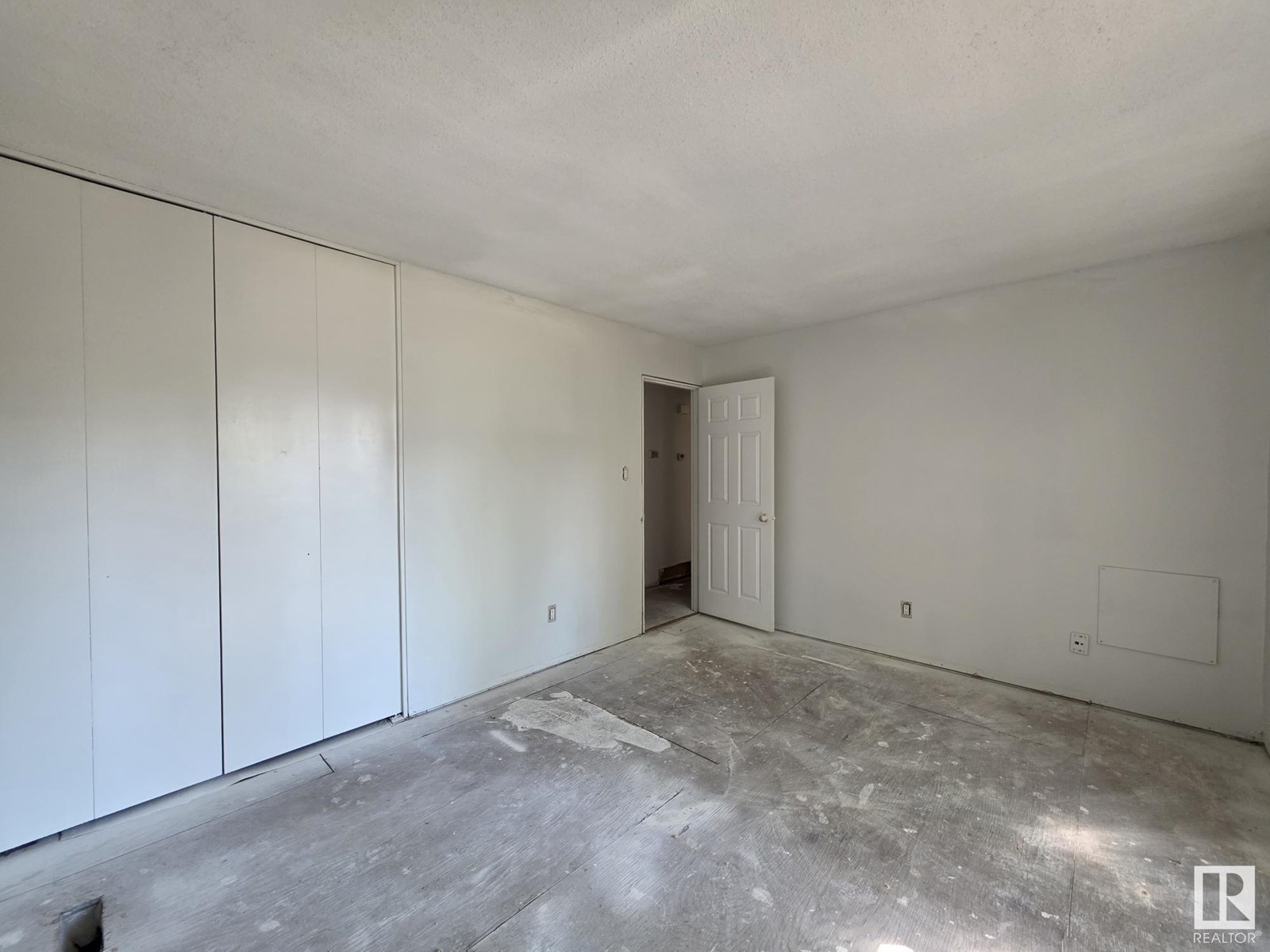 Photo 13 of 4508 44 Av, Stony Plain AB