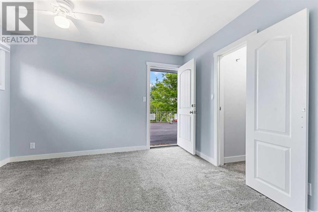Single Family House 4 Level for Sale in  Gissing Drive SW Glamorgan Calgary 