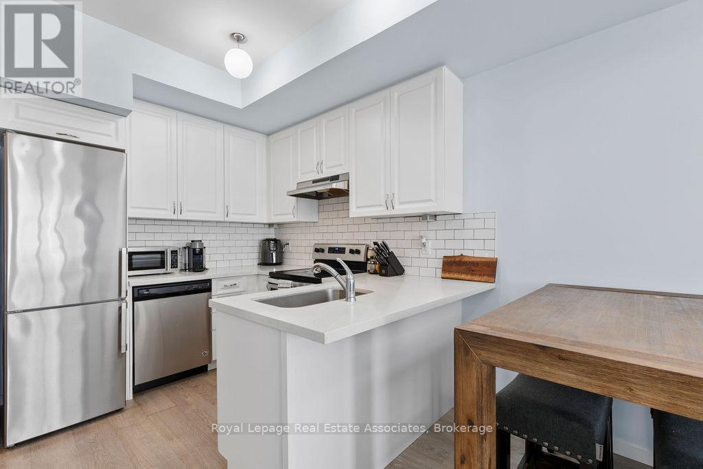 Photo 7 of 207 1711 Pure Springs Boulevard, Pickering ON