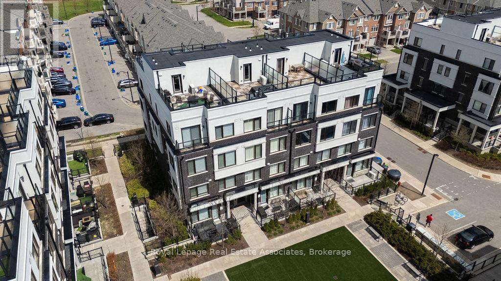 Photo 10 of 207 1711 Pure Springs Boulevard, Pickering ON