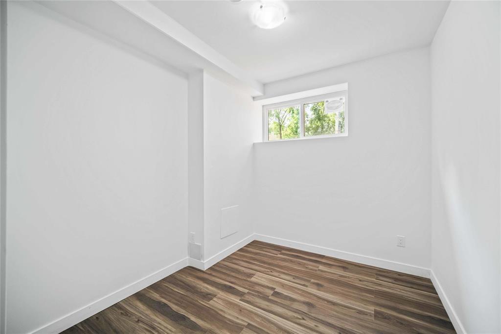 Photo 30 of 475 Hartford Avenue, Winnipeg MB