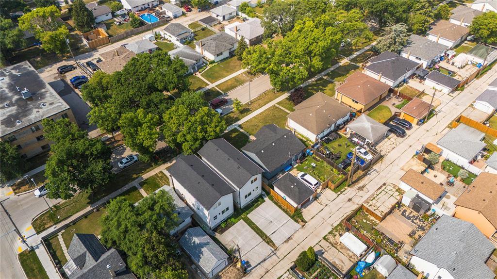 Photo 33 of 475 Hartford Avenue, Winnipeg MB