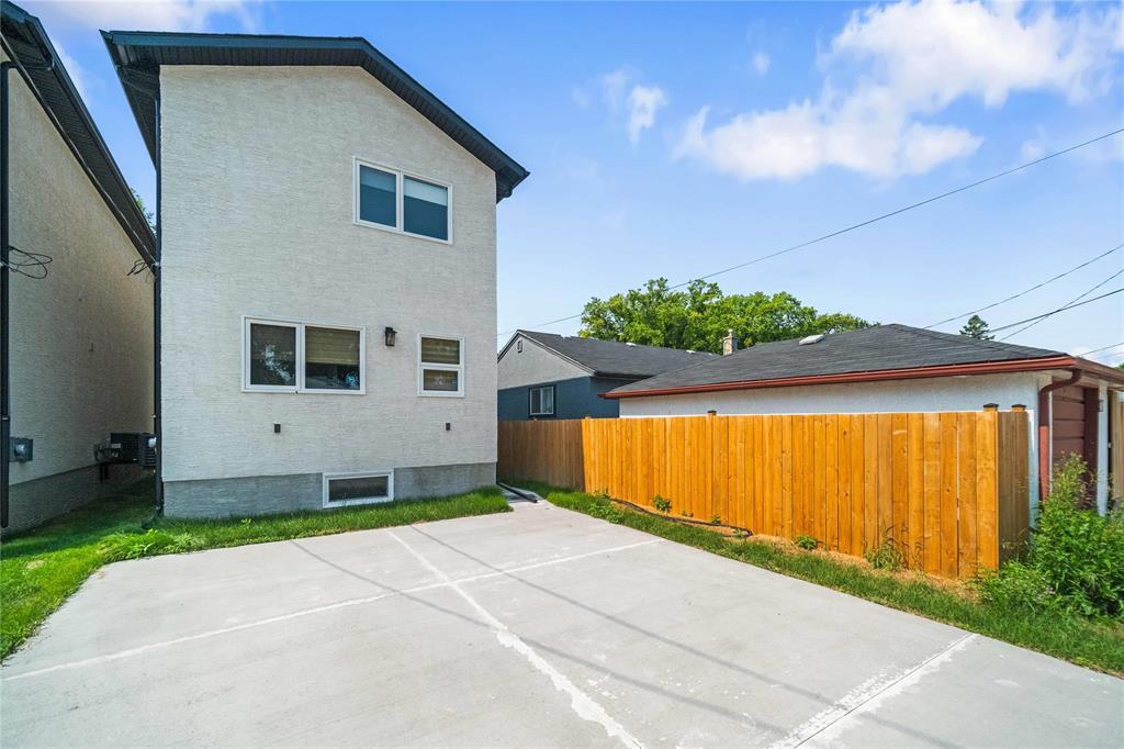 Photo 36 of 475 Hartford Avenue, Winnipeg MB
