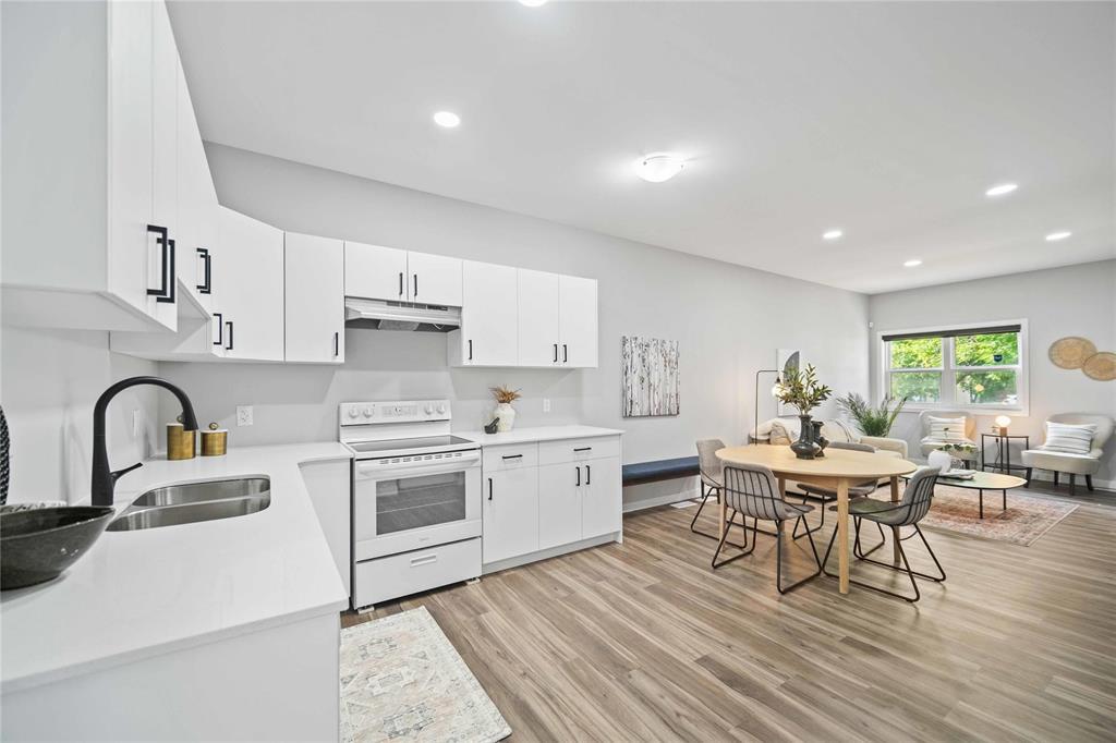 Photo 5 of 475 Hartford Avenue, Winnipeg MB