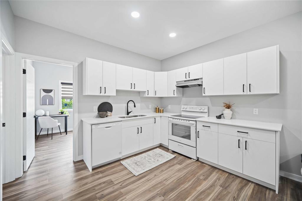 Photo 6 of 475 Hartford Avenue, Winnipeg MB