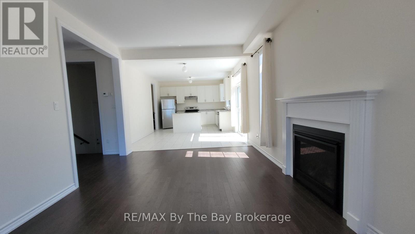 Photo 23 of 218 Roy Drive, Clearview ON