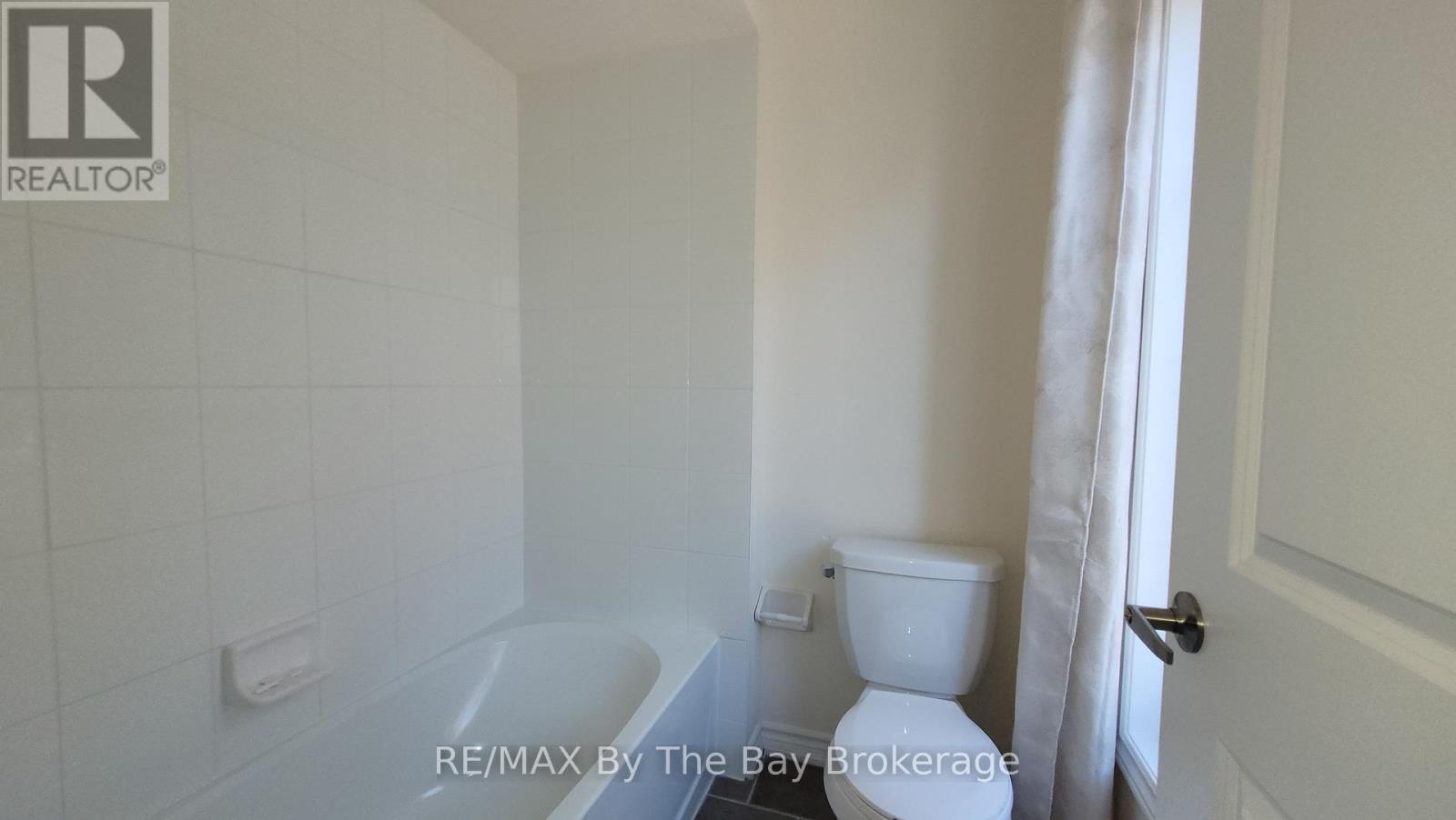 Photo 12 of 218 Roy Drive, Clearview ON
