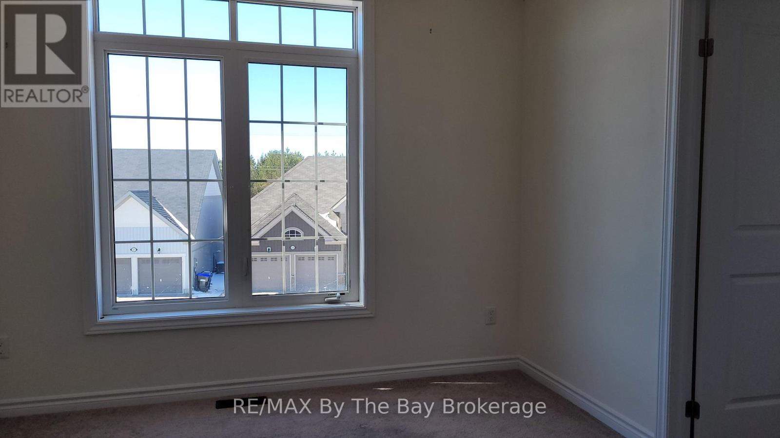 Photo 27 of 218 Roy Drive, Clearview ON