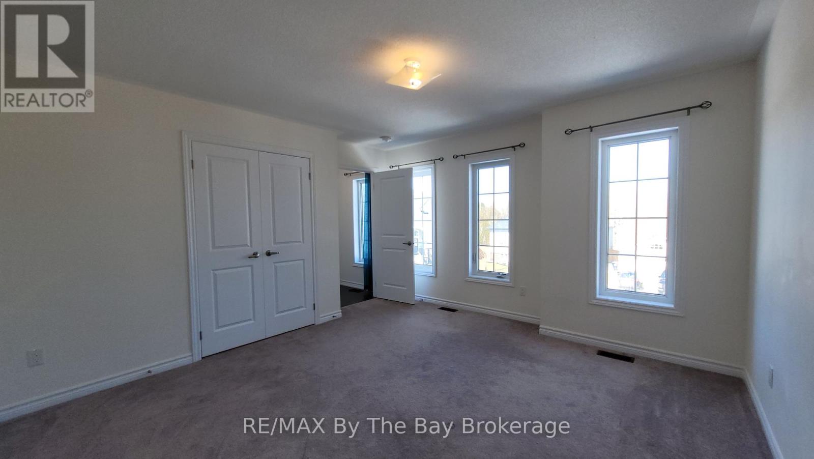 Photo 22 of 218 Roy Drive, Clearview ON