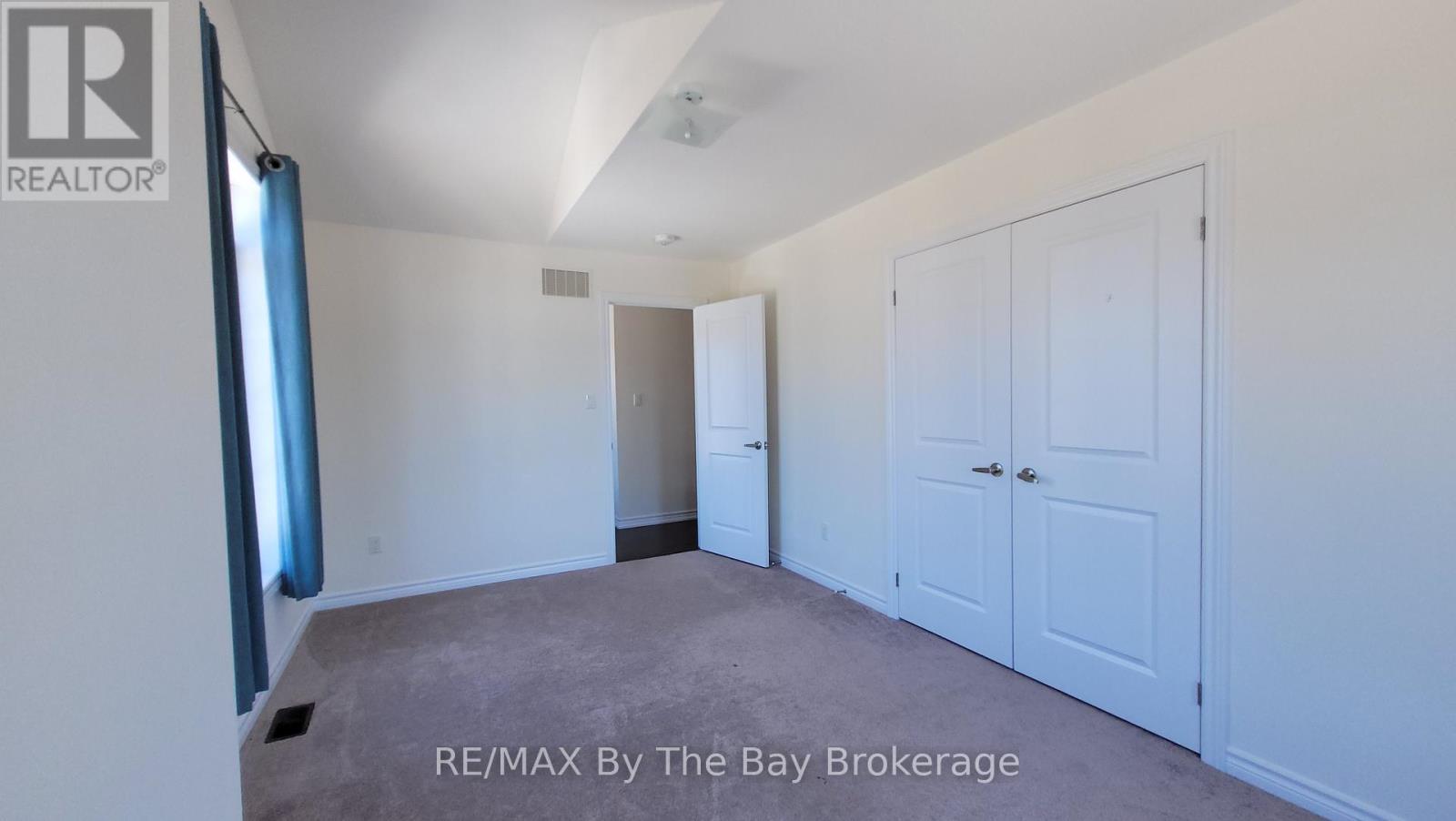 Photo 30 of 218 Roy Drive, Clearview ON