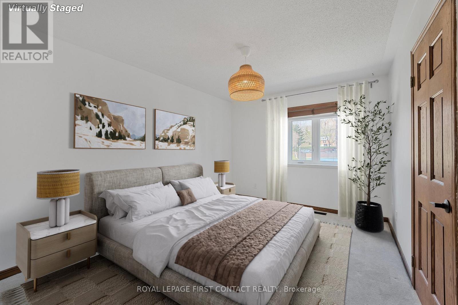 Photo 14 of 36 Kempenfelt Drive, Barrie ON