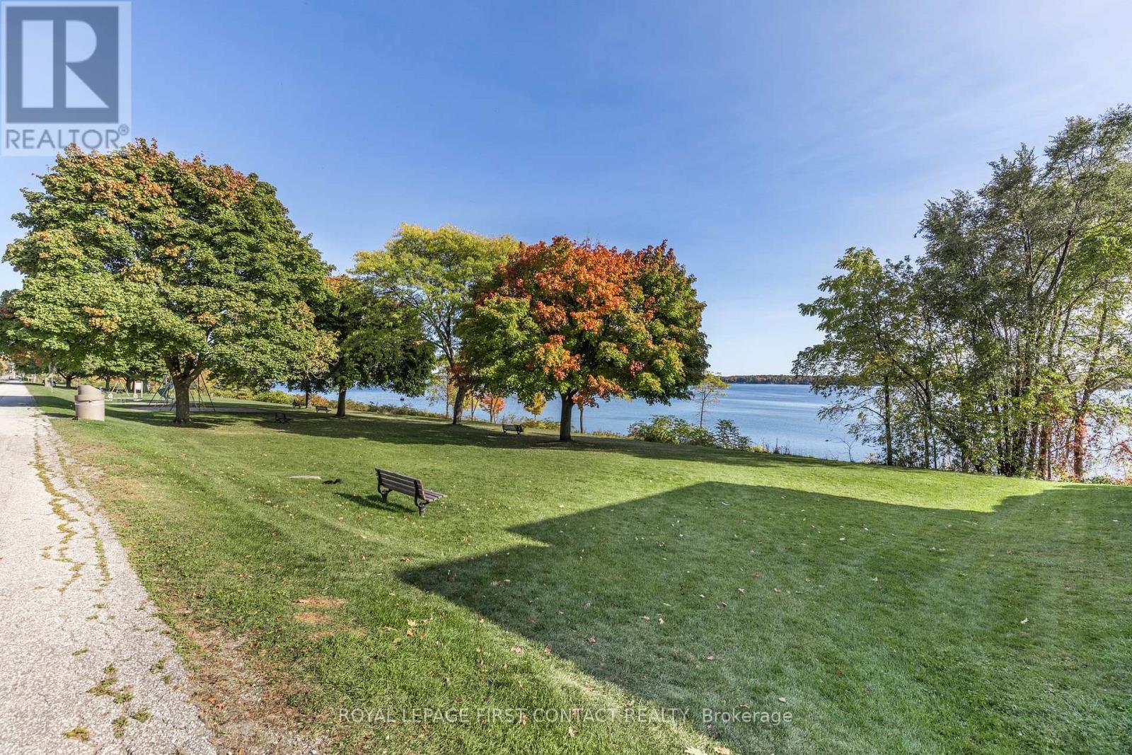 Photo 2 of 36 Kempenfelt Drive, Barrie ON