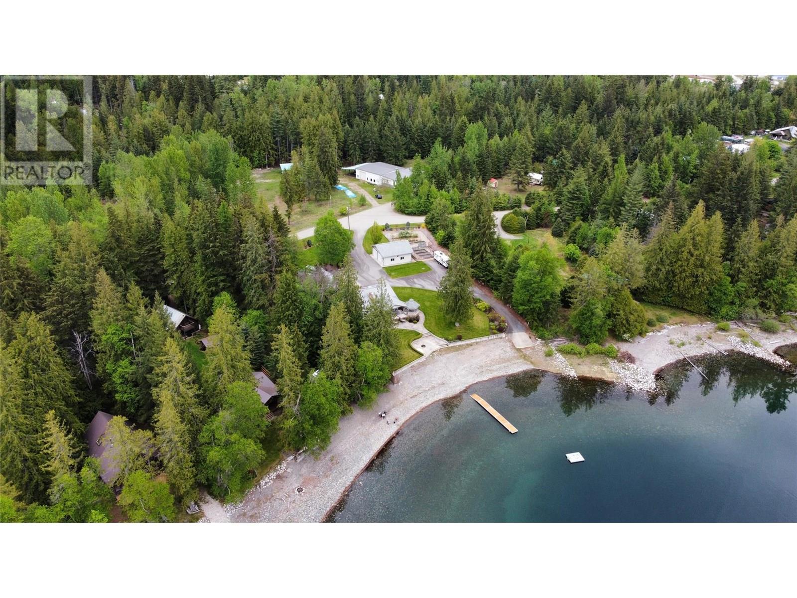 Photo 7 of 204 Stewart Street, Rosebery BC