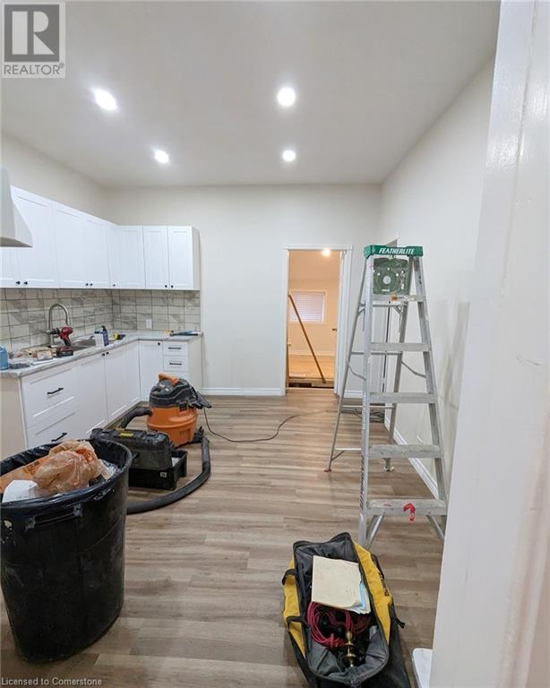 Photo 9 of 21 Sarah Street, Brantford ON