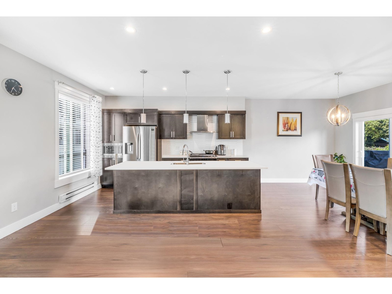 Photo 9 of 2 14499 64 Avenue, Surrey BC