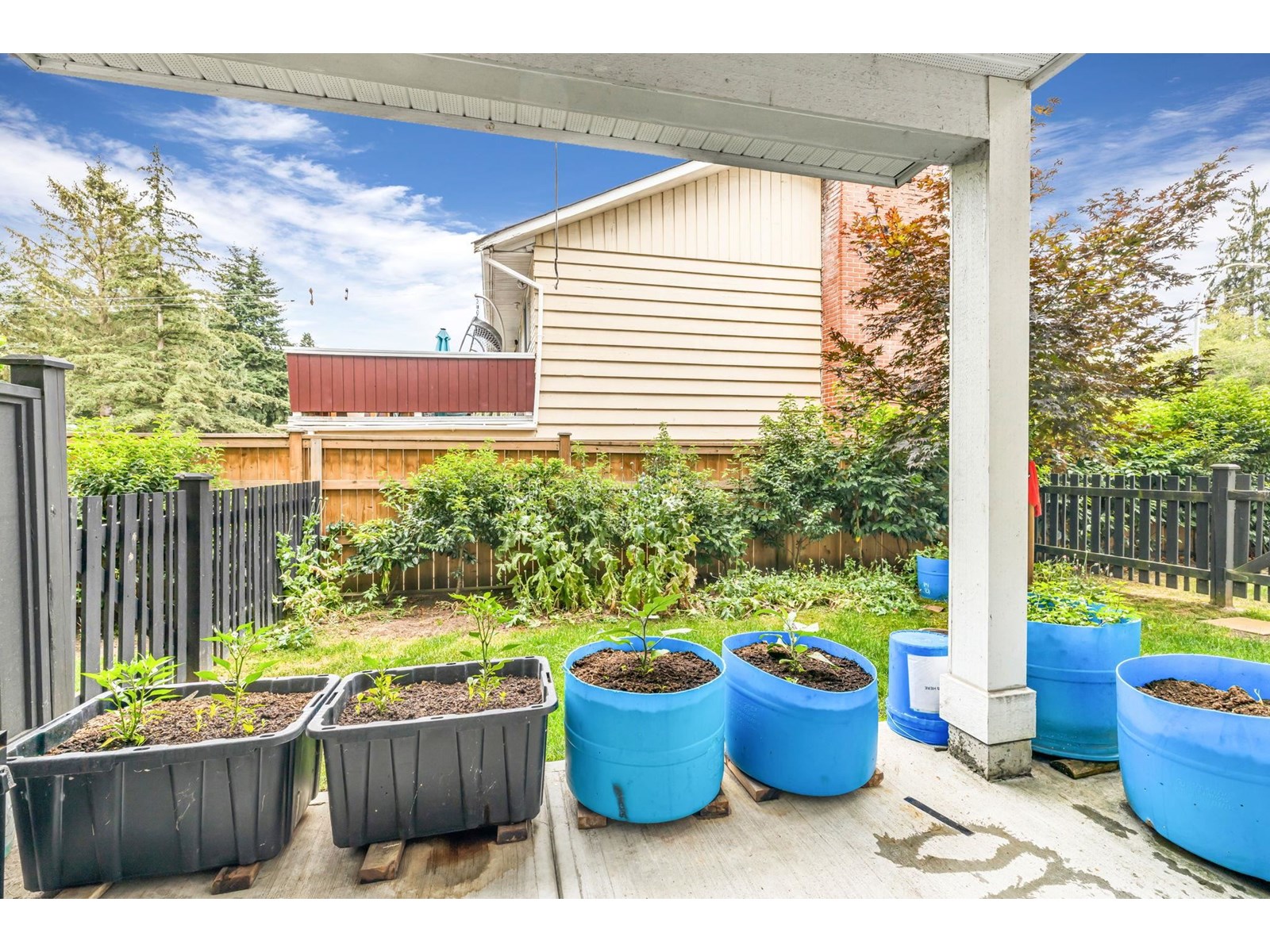 Photo 20 of 2 14499 64 Avenue, Surrey BC