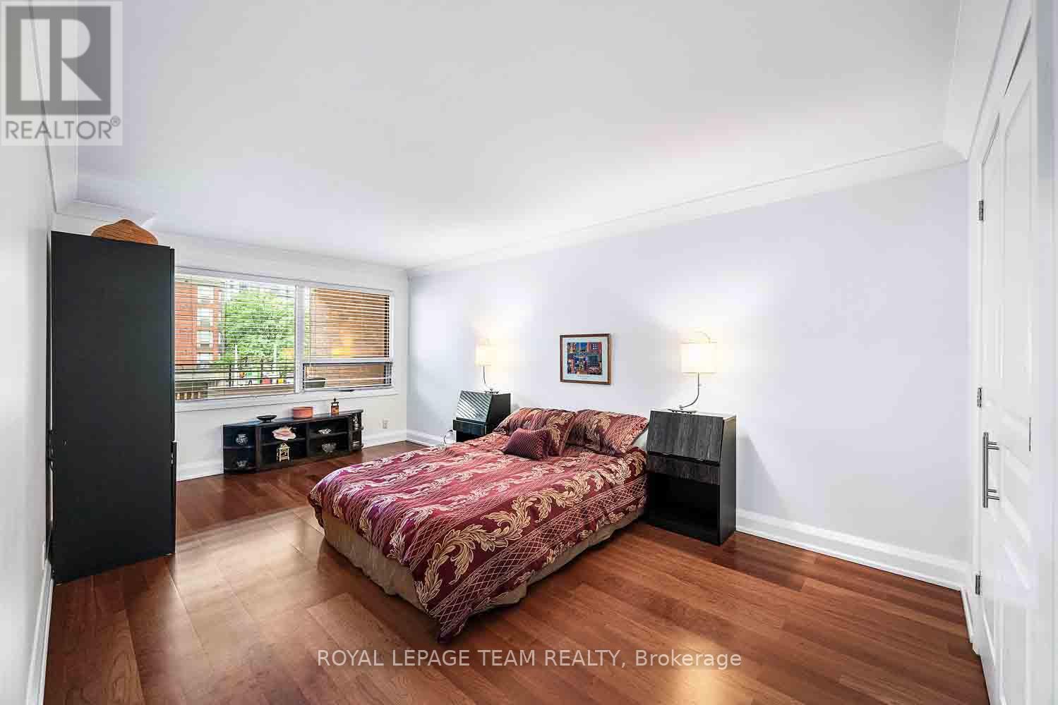 Photo 25 of 207 151 Bay Street, Ottawa ON