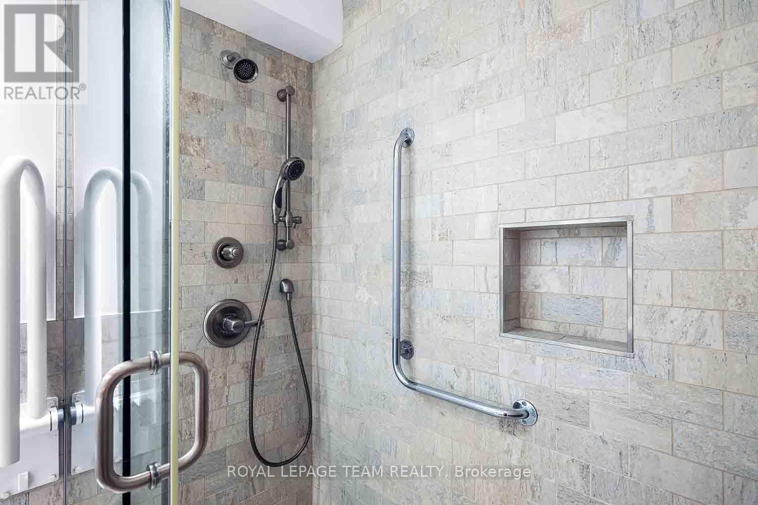 Photo 30 of 207 151 Bay Street, Ottawa ON