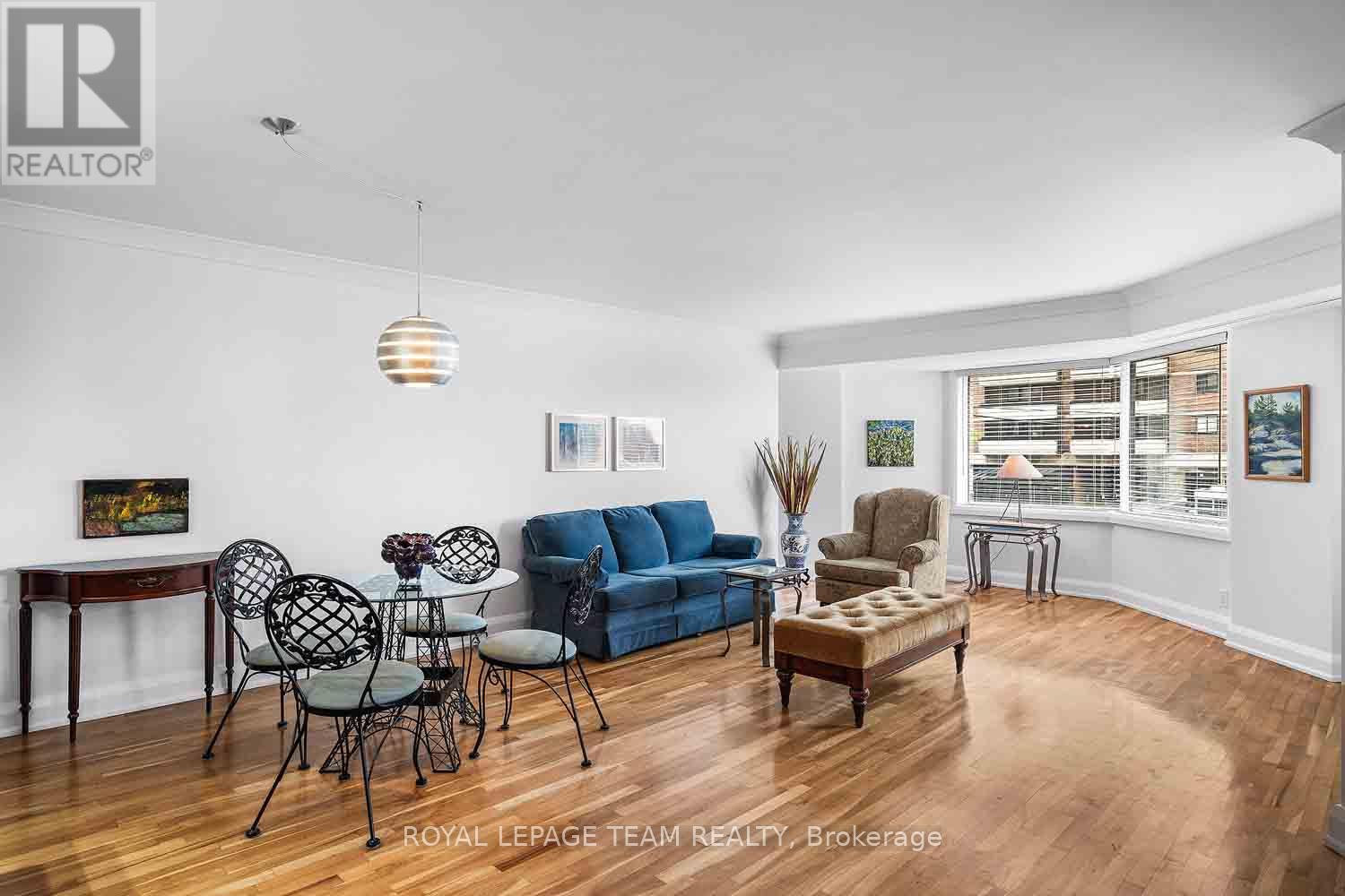 Photo 8 of 207 151 Bay Street, Ottawa ON