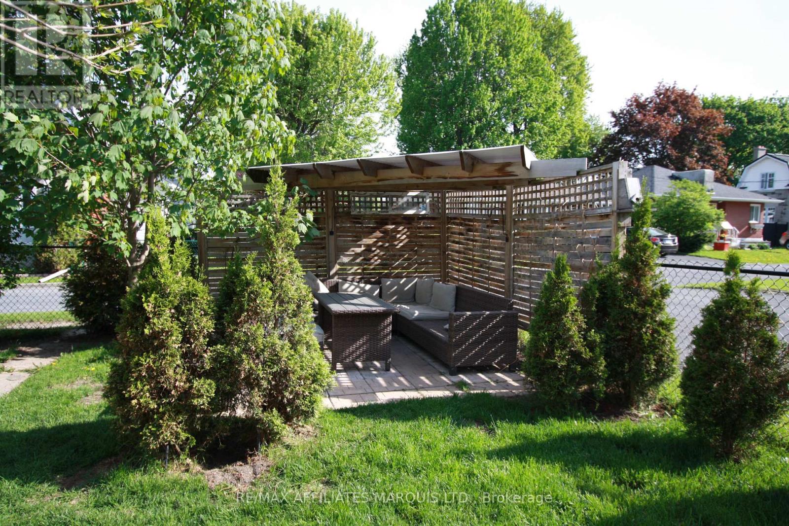Photo 22 of 444 York Street, Cornwall ON