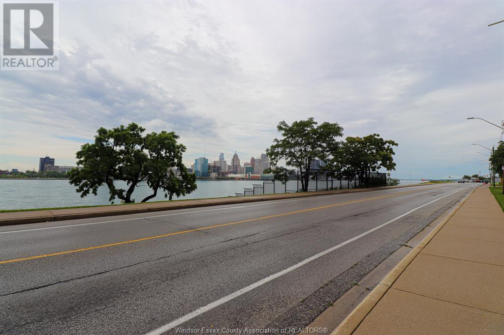 Photo 9 of 1225 Riverside Drive West Unit 908, Windsor ON