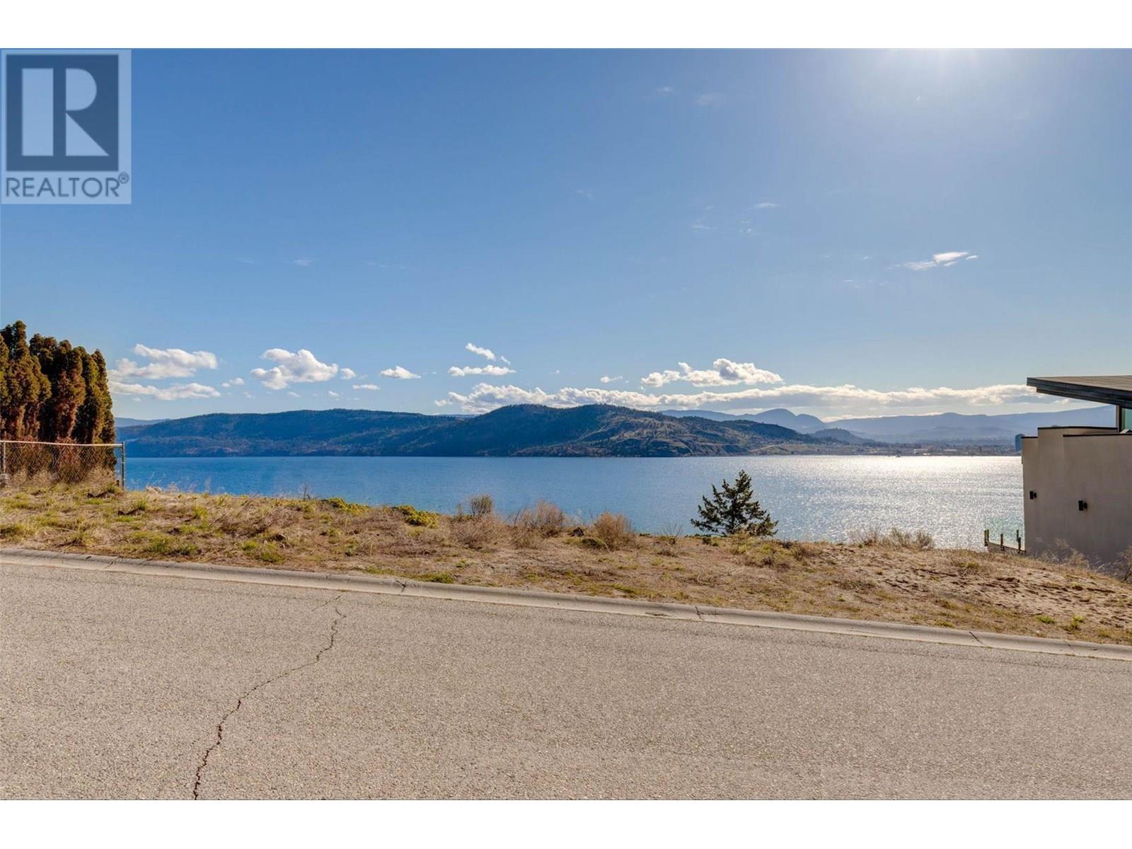 13 901 Westside Road South, West Kelowna