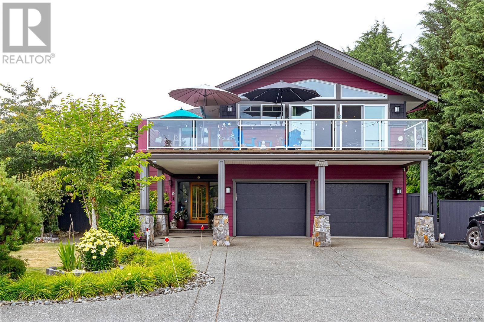 3635 Shannon Dr, Ladysmith
