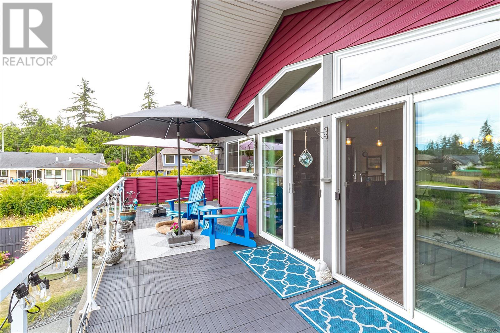 3635 Shannon Dr, Ladysmith