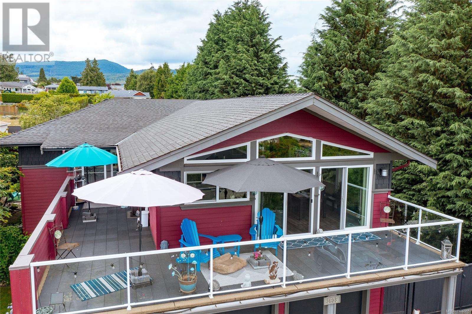 3635 Shannon Dr, Ladysmith