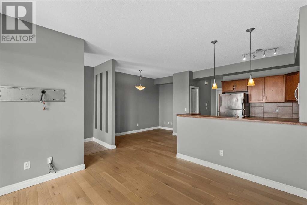 Single Family House for Sale in   Rockyledge View NW Rocky Ridge Calgary 