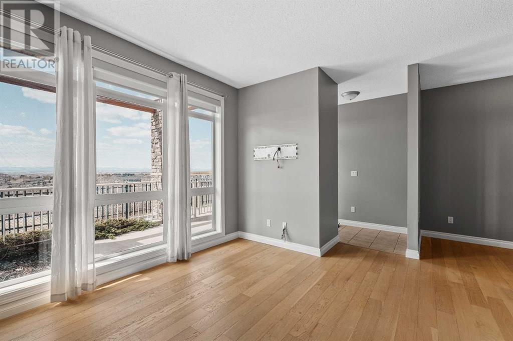 Single Family House for Sale in   Rockyledge View NW Rocky Ridge Calgary 