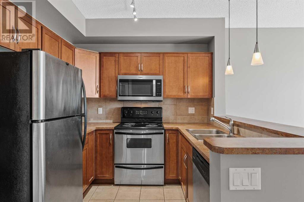 Single Family House for Sale in   Rockyledge View NW Rocky Ridge Calgary 