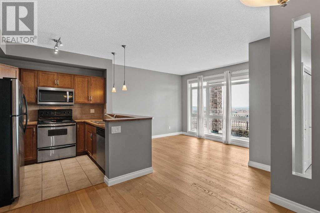 Single Family House for Sale in   Rockyledge View NW Rocky Ridge Calgary 