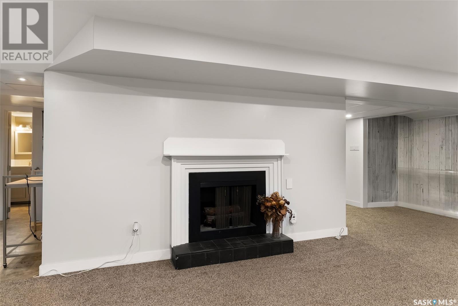 Single Family House Bungalow for Sale in  Heritage PLACE Regina 
