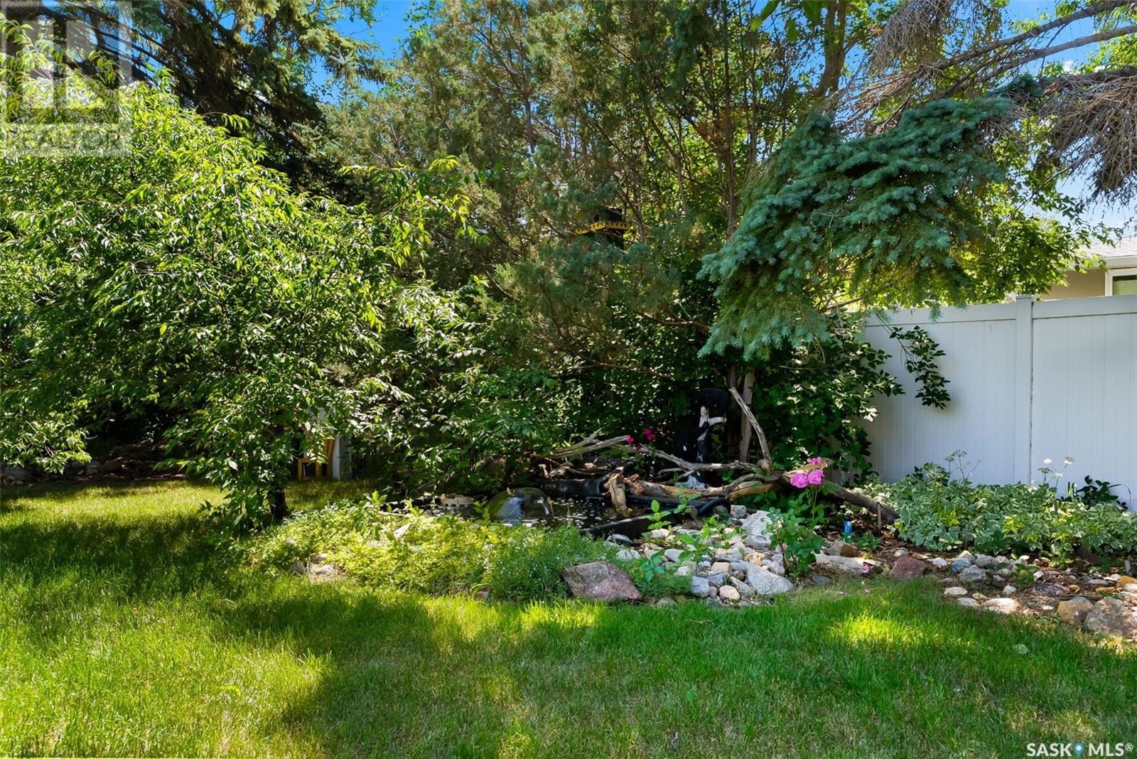 Single Family House Bungalow for Sale in  Heritage PLACE Regina 