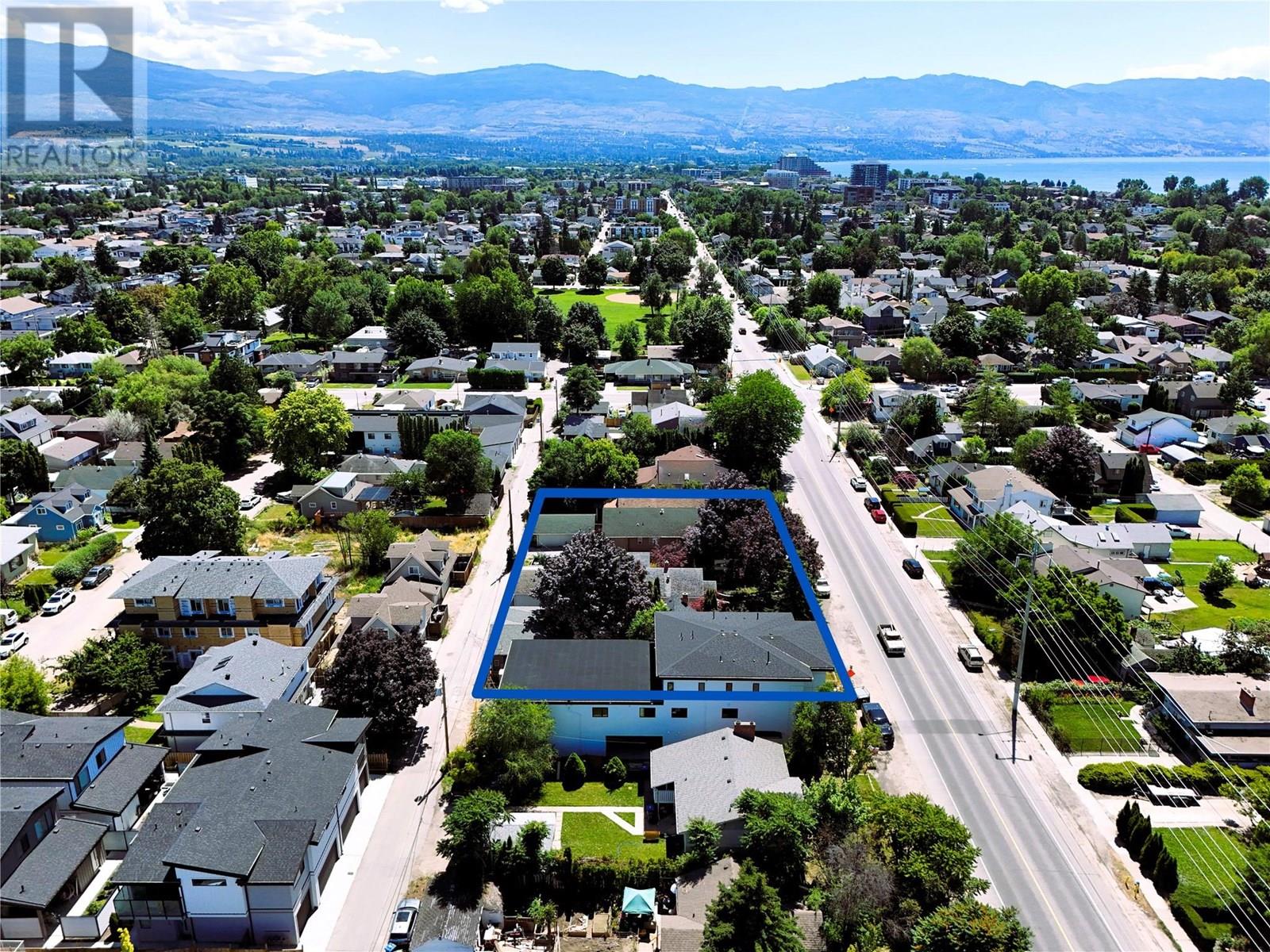 Photo 5 of 2257 Richter Street, Kelowna BC