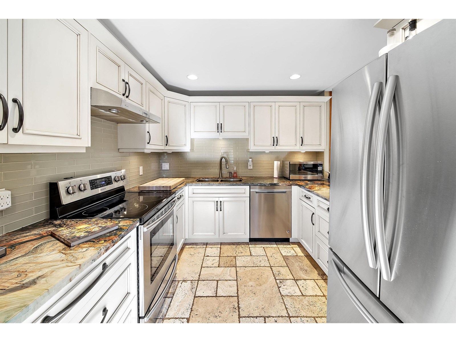 6895 272 STREET, Langley