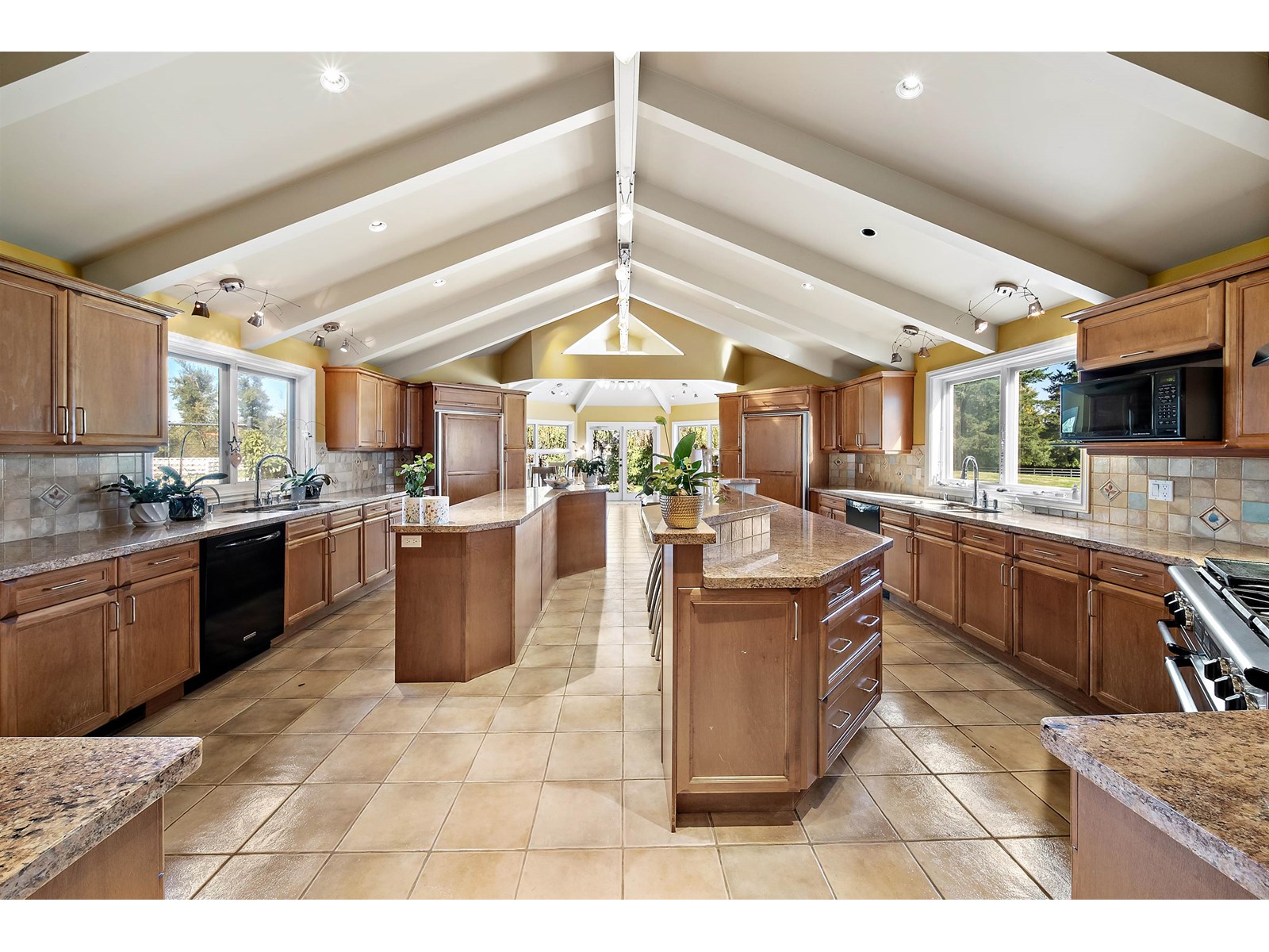 6895 272 STREET, Langley