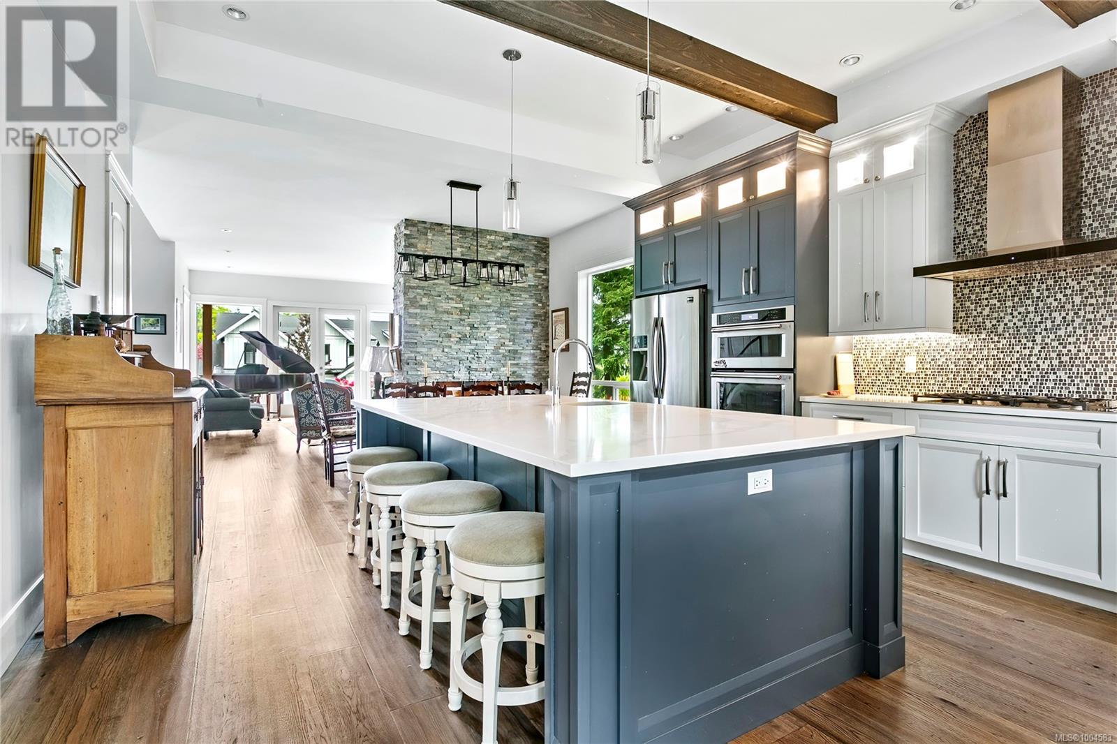 Photo 34 of 1430 Payton Pl, Saanich BC