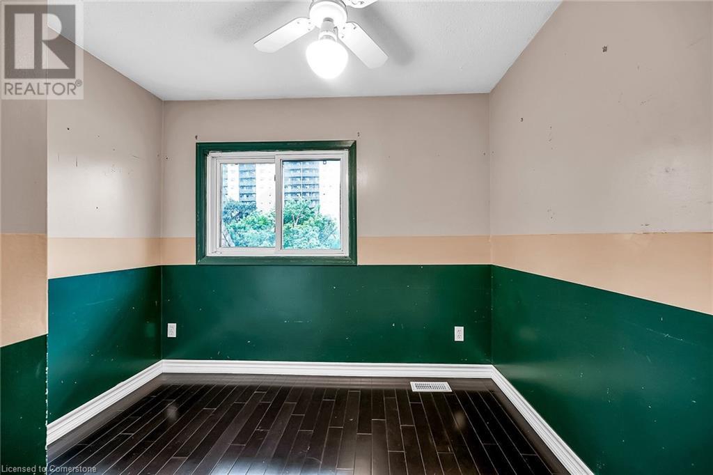 Photo 19 of 977 Francis Road Unit 2, Burlington ON