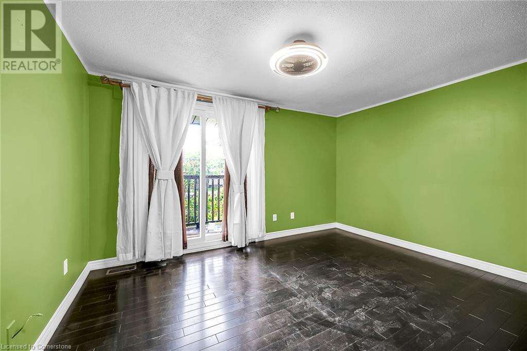 Photo 34 of 977 Francis Road Unit 2, Burlington ON