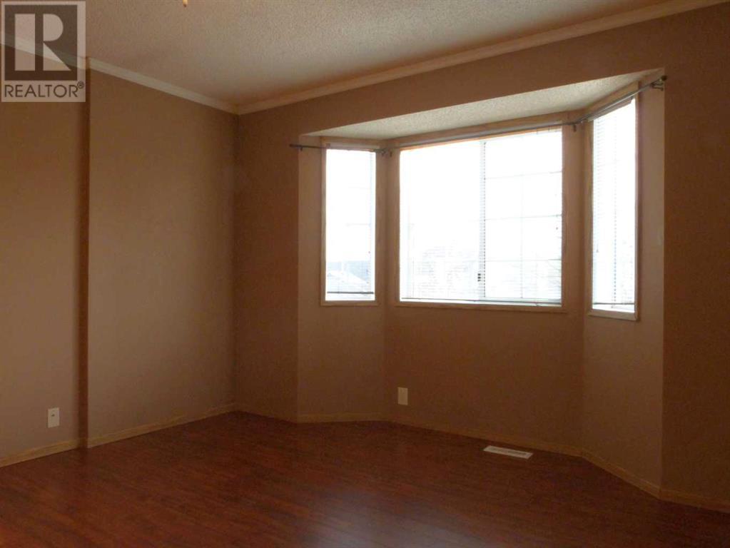 34 Martinridge Road NE, Calgary, Alberta