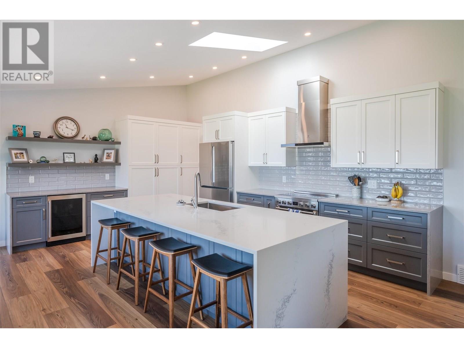 153 WESTVIEW Drive, Penticton