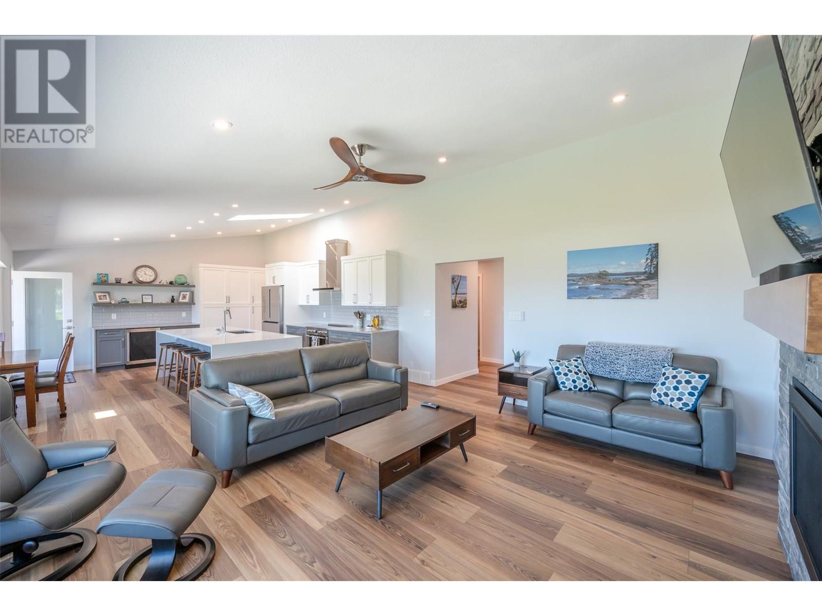 153 WESTVIEW Drive, Penticton