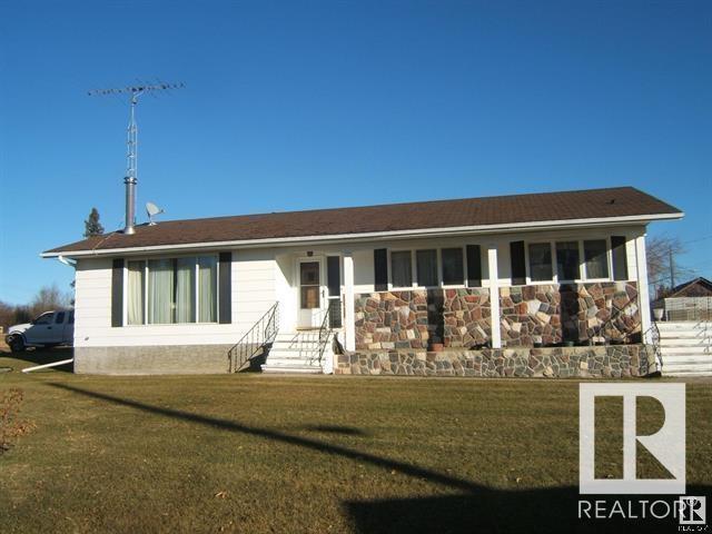 Photo 46 of 4922 50 Av, Spedden AB
