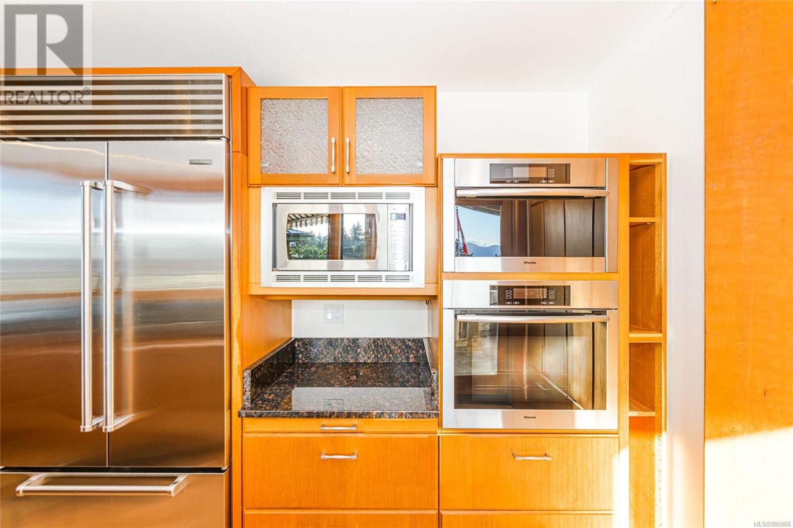 224 Pringle Farm Rd, Salt Spring